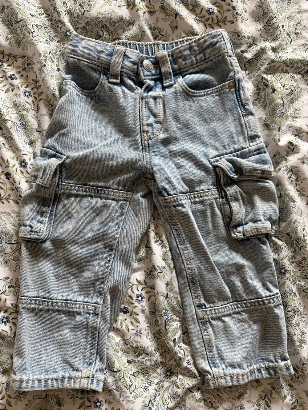 Old Navy Light Wash Cargo Jeans for Kids